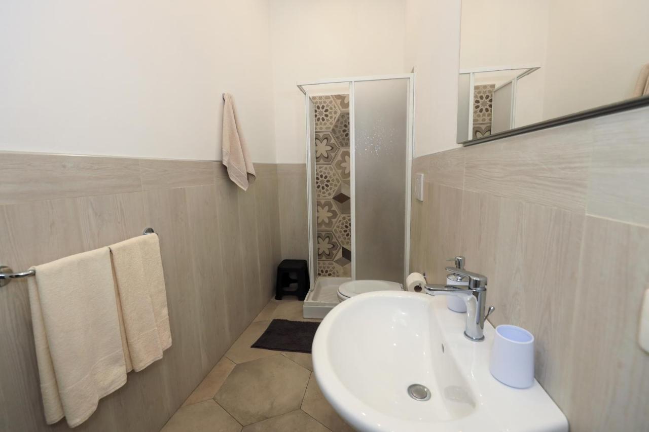 דירות אבולה Casa Caruso Corso Garibaldi מראה חיצוני תמונה