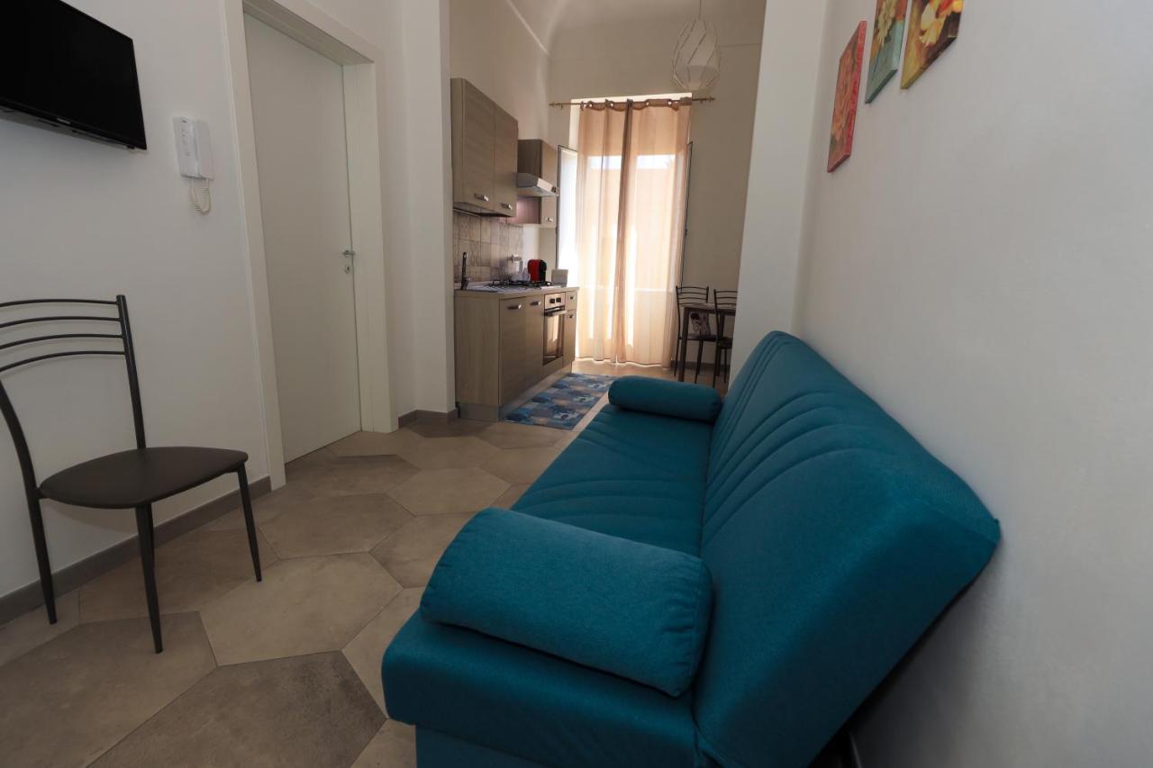 דירות אבולה Casa Caruso Corso Garibaldi מראה חיצוני תמונה